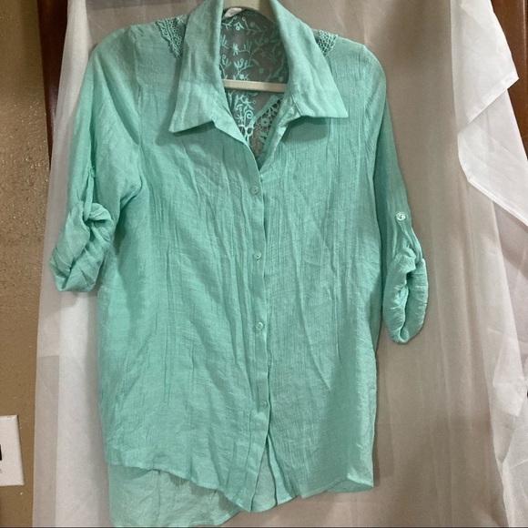 Blue & Bell button down shirt - Picture 2 of 7